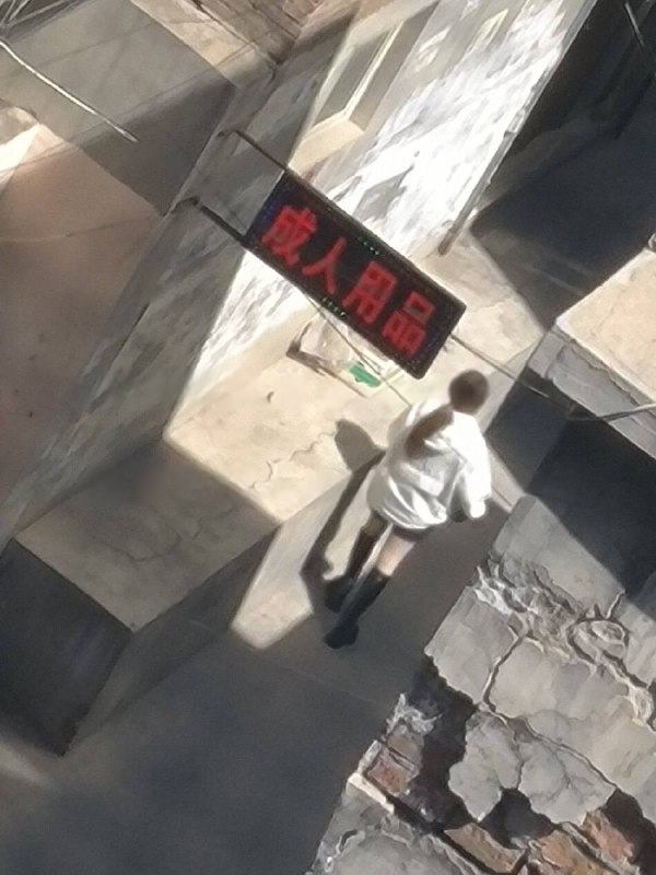 在小马村逛巷子有了经验，各种年